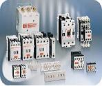 Four pole non reversing contactors with operating coil in DC